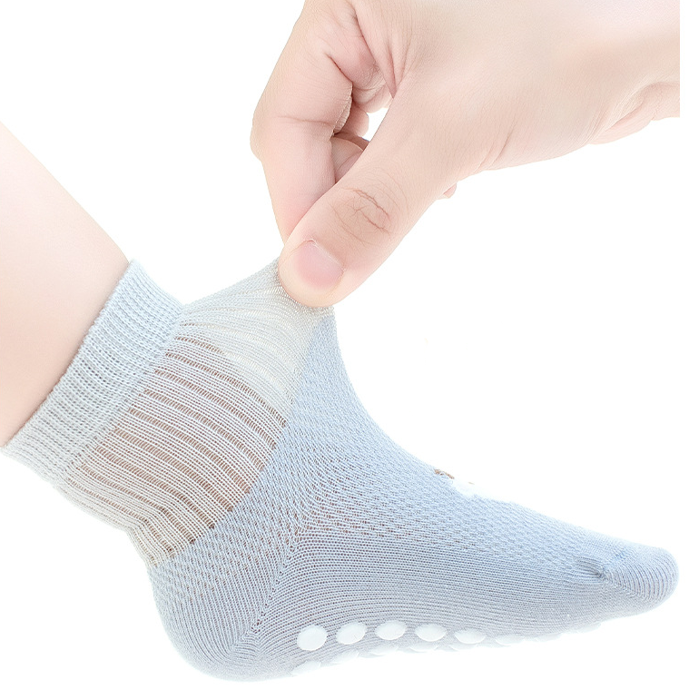 WobbleBug Summer Ready Grip Sockies