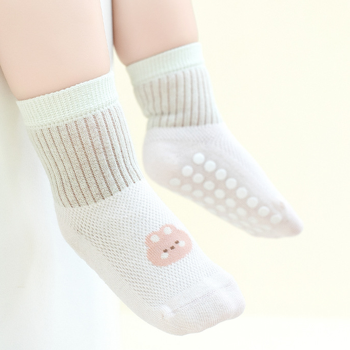 WobbleBug Summer Ready Grip Sockies