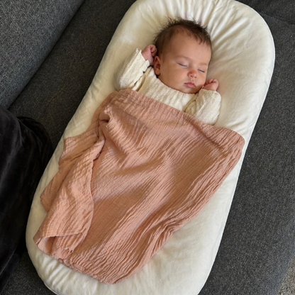 WobbleNest - Soft Newborn Lounger